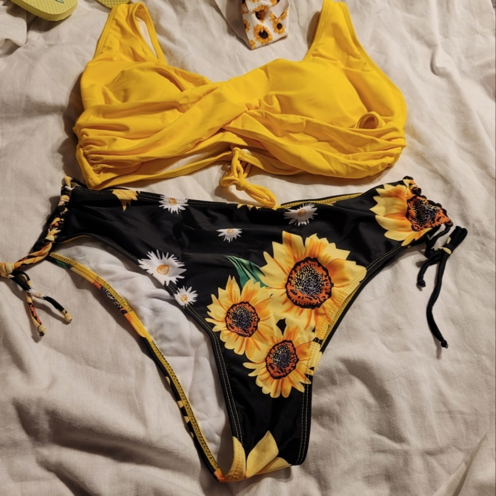 NWT PLUS SIZE ADJUSTABLE SIZING SUNFLOWER BIKINI TOE SIDE TIE BACK